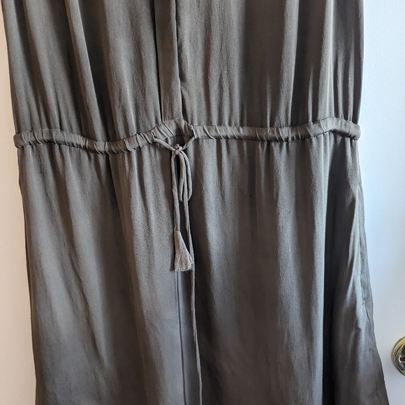 Aritzia Babaton 100% Silk Benedict Dress M - Picture 3 of 5